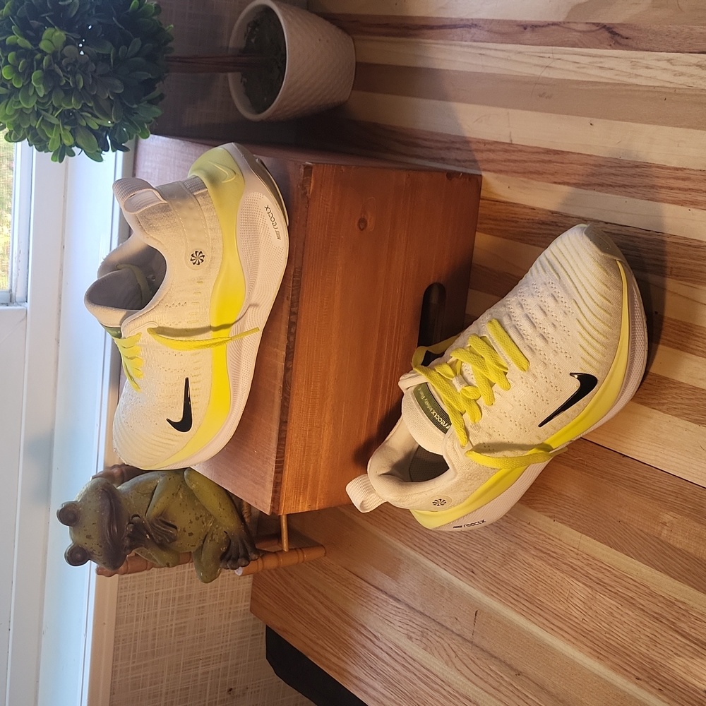 Nike ReactX Infinity Run 4, White Volt